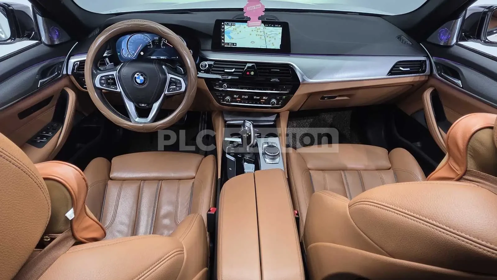 BMW 520 2018* M-PACK* HEAD-UP* SHODOWLINE* КРАЙНА ЦЕНА, снимка 5 - Автомобили и джипове - 53916063