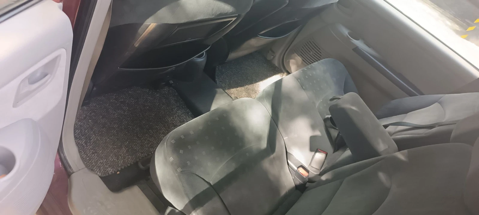 Mitsubishi Grandis, снимка 12 - Автомобили и джипове - 54250256