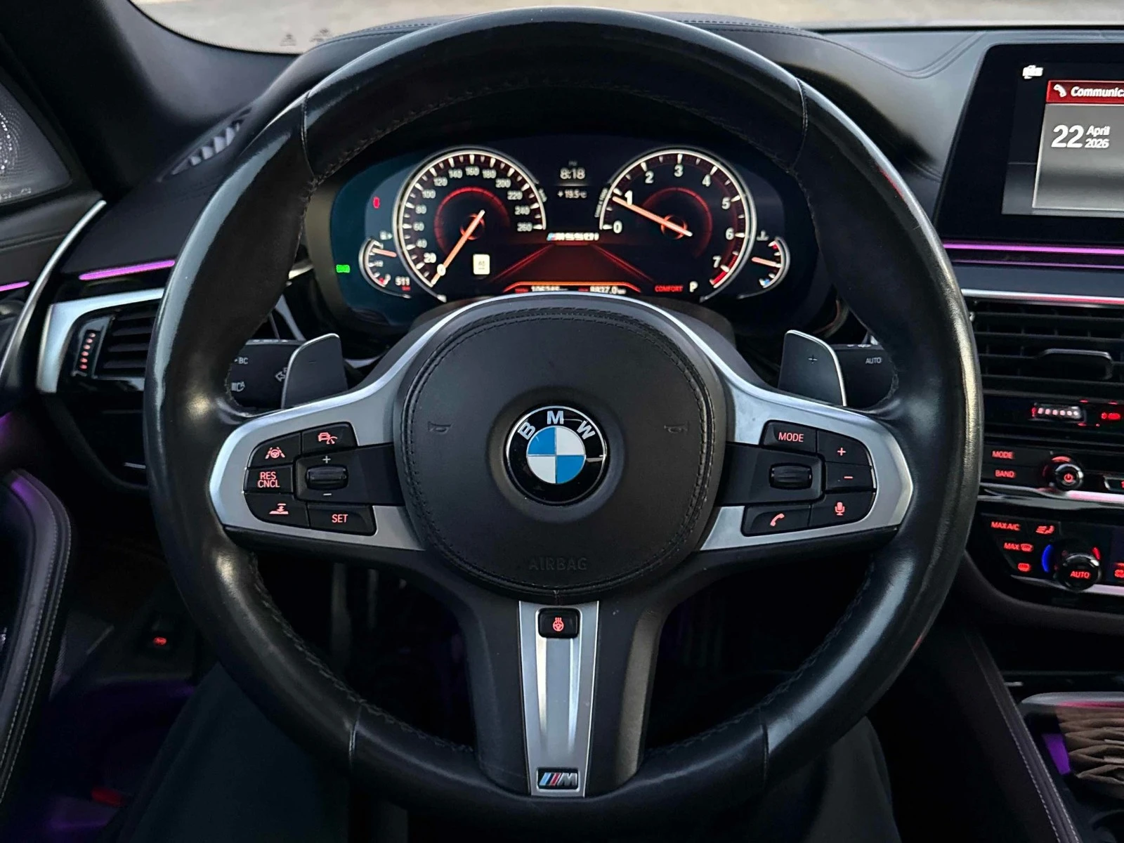 BMW 550 MPACK* HEADUP* ПОДГРЕВ* KEYLESS, снимка 14 - Автомобили и джипове - 54292164