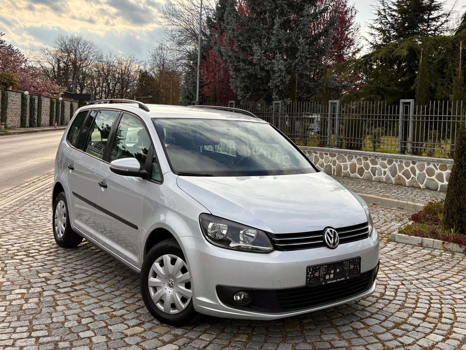 VW Touran 1.6TDI 6��������* TREND* 182 000��*  | Mobile.bg � ����������� 2