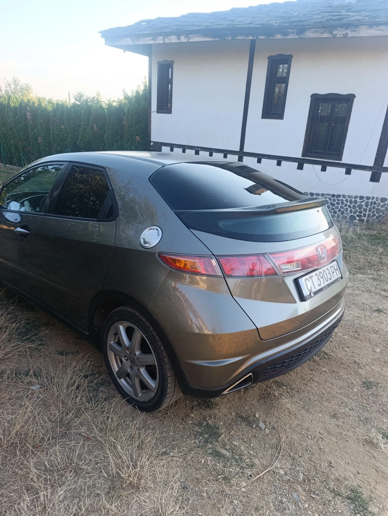 Honda Civic 2.2 cdti, снимка 10 - Автомобили и джипове - 55784153