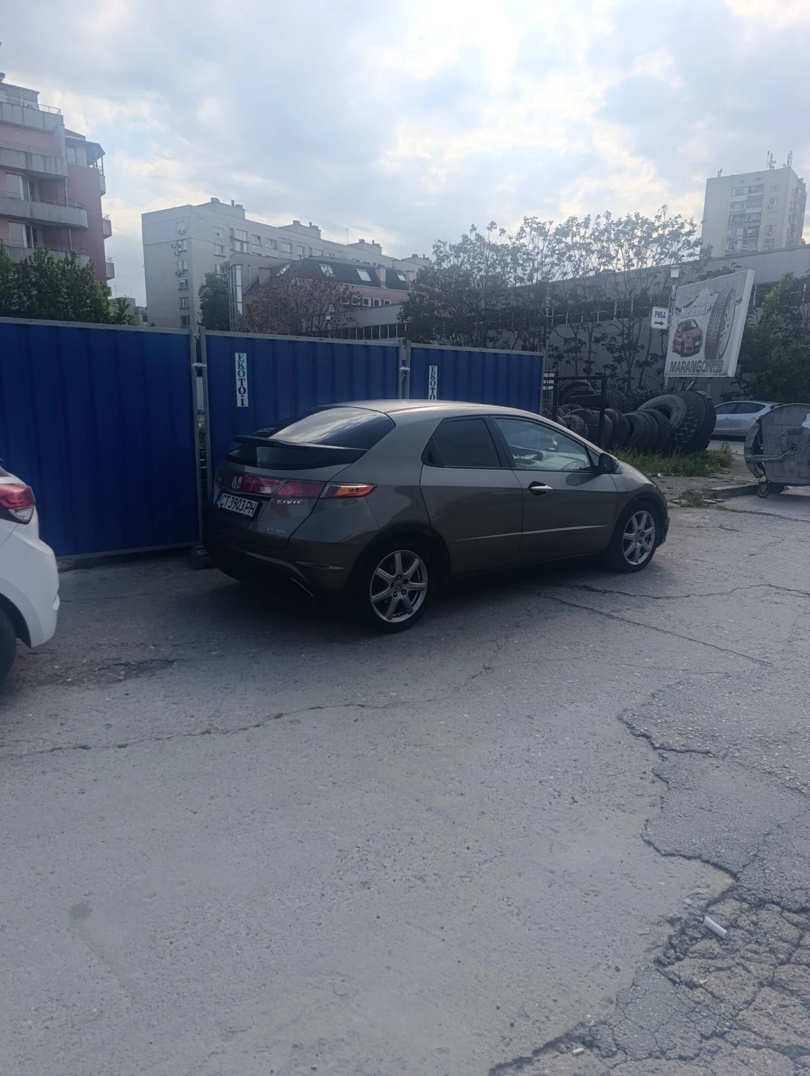 Honda Civic 2.2 cdti, снимка 3 - Автомобили и джипове - 54360633