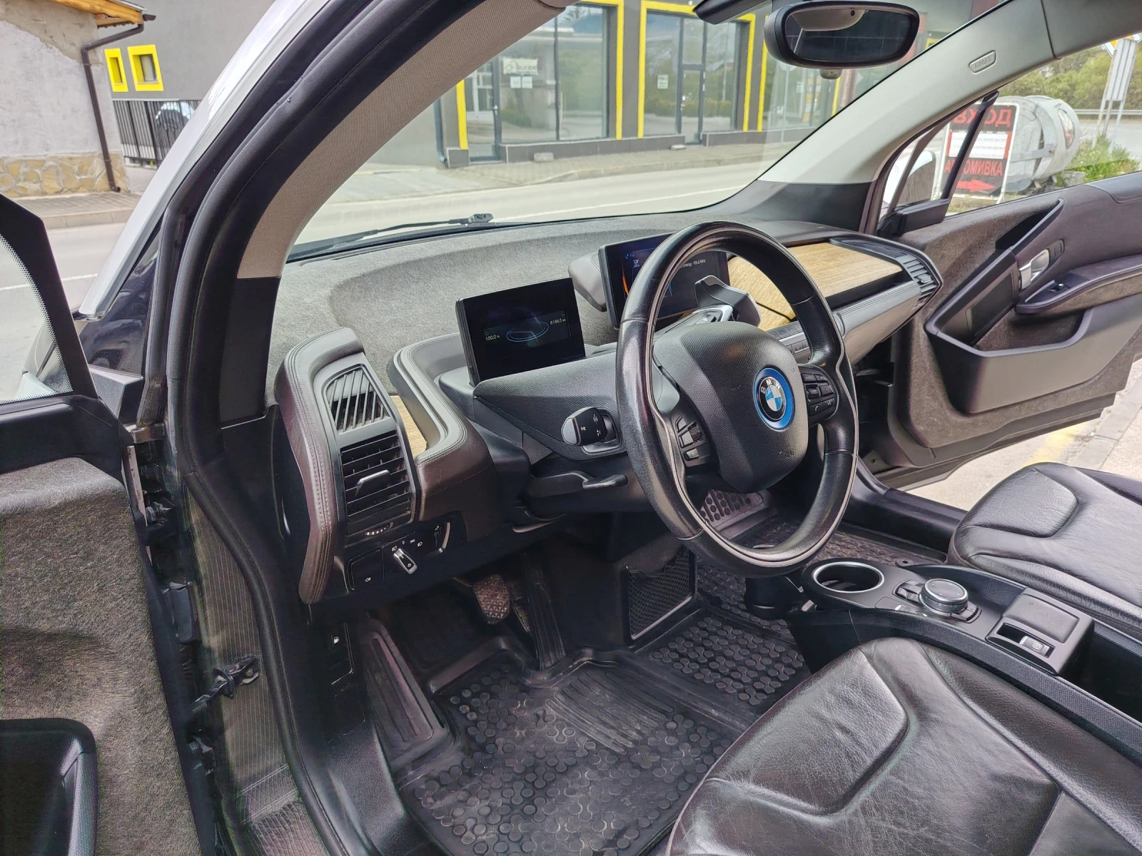 BMW i3, снимка 5 - Автомобили и джипове - 54392547
