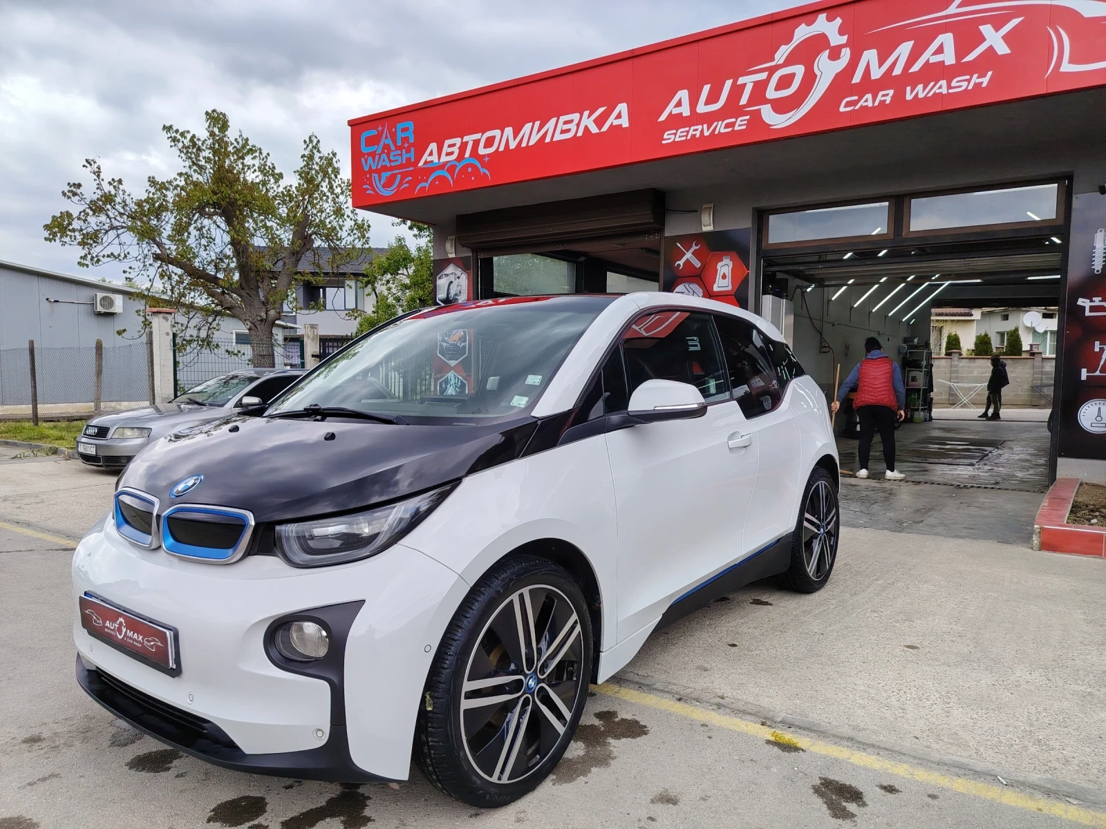 BMW i3, снимка 14 - Автомобили и джипове - 54392547