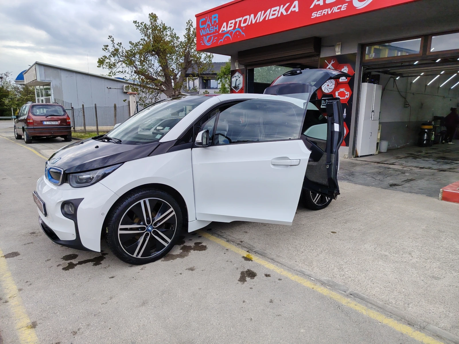 BMW i3