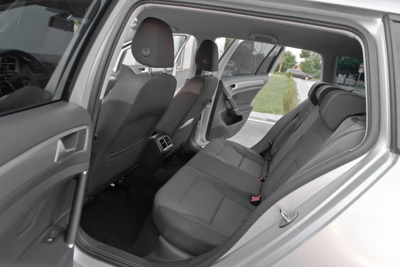 VW Golf 1 6TDI AVTOMAT , снимка 11 - Автомобили и джипове - 54743358