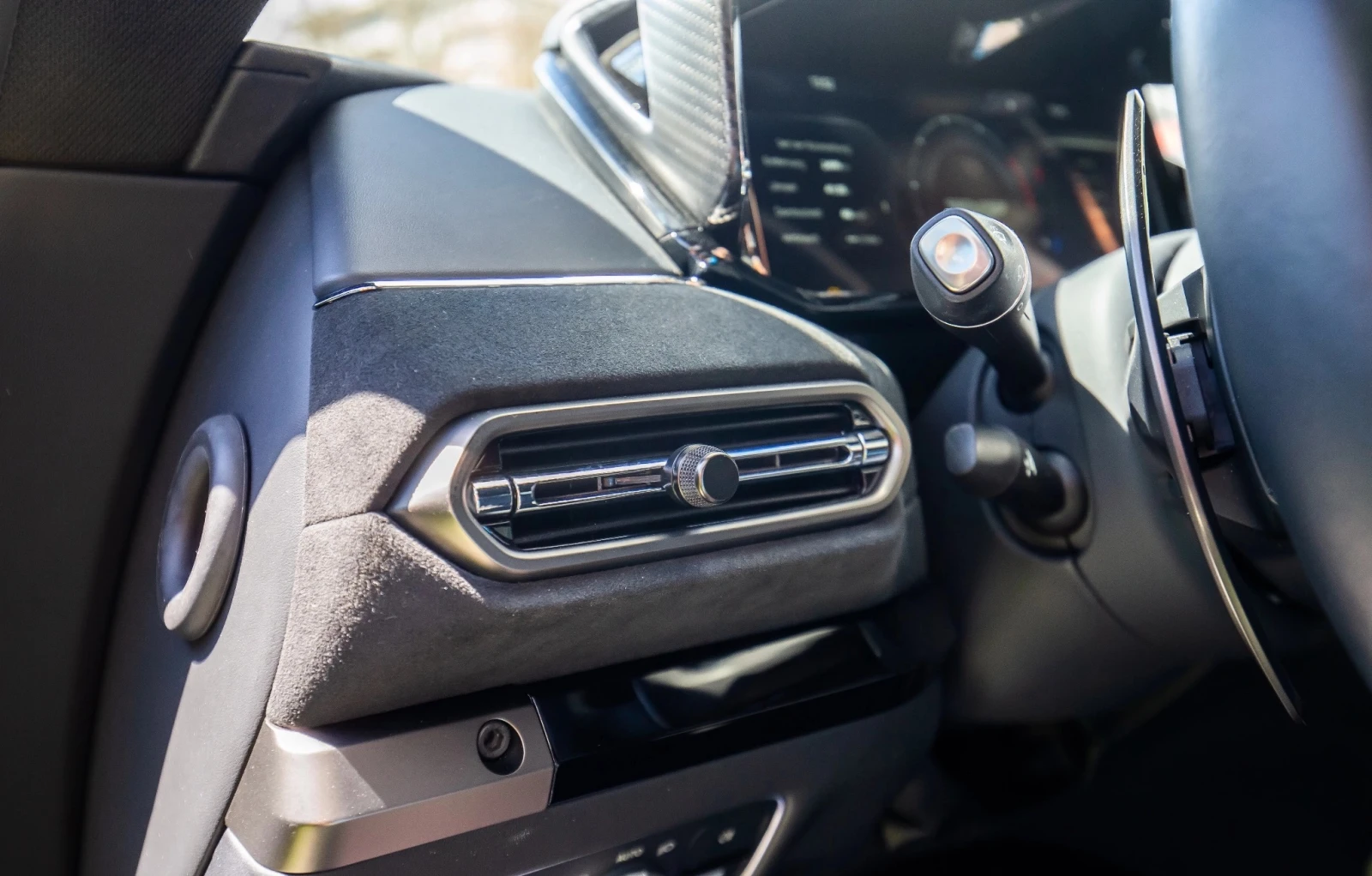 Aston Martin V8 Vantage | Mobile.bg � ����������� 11