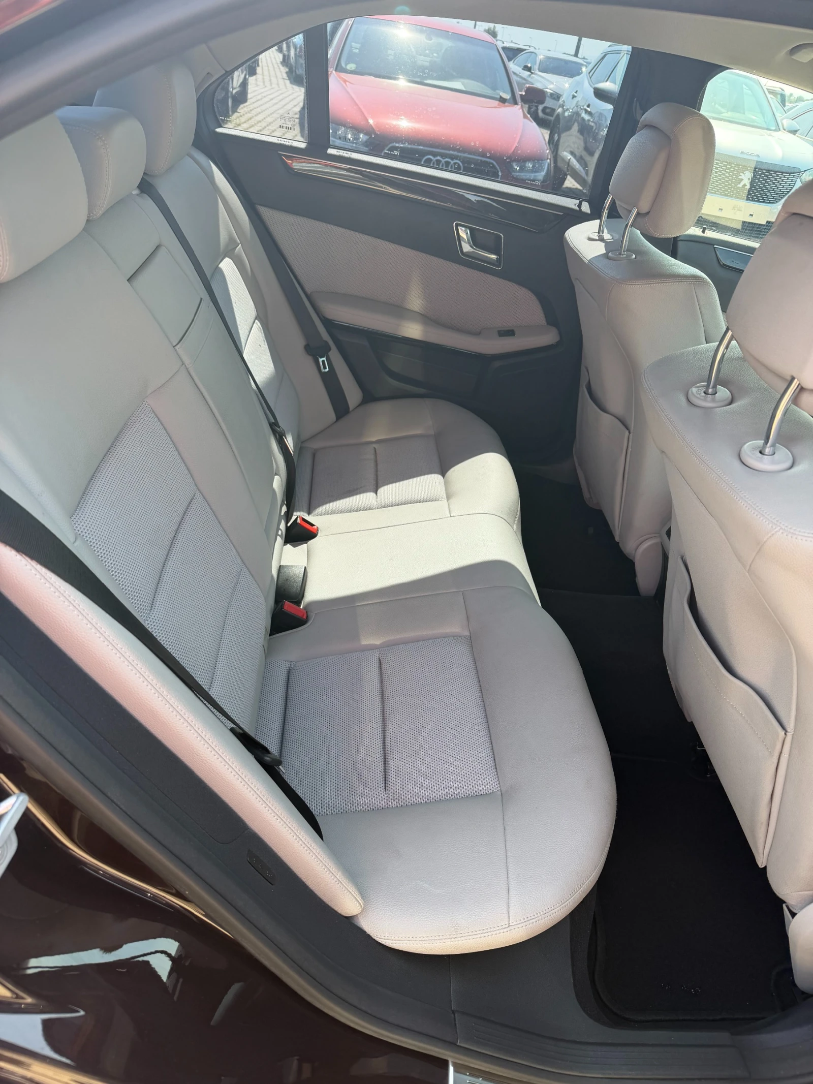 Mercedes-Benz E 350 CDI 4MATIC AVTOMAT/KOJA/NAVI/KAMERA EURO 5, снимка 10 - Автомобили и джипове - 54999263