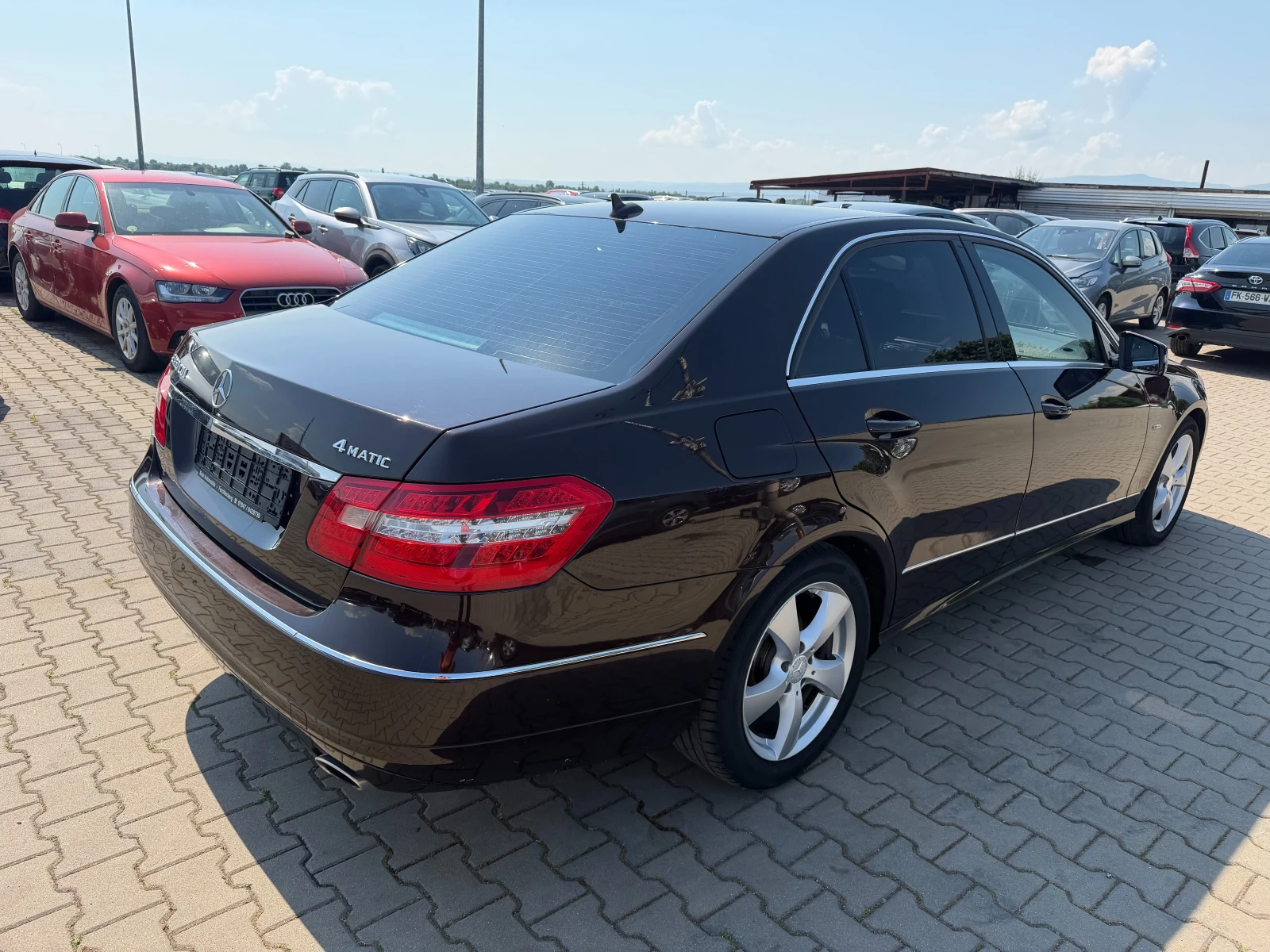 Mercedes-Benz E 350 CDI 4MATIC AVTOMAT/KOJA/NAVI/KAMERA EURO 5, снимка 6 - Автомобили и джипове - 54999263