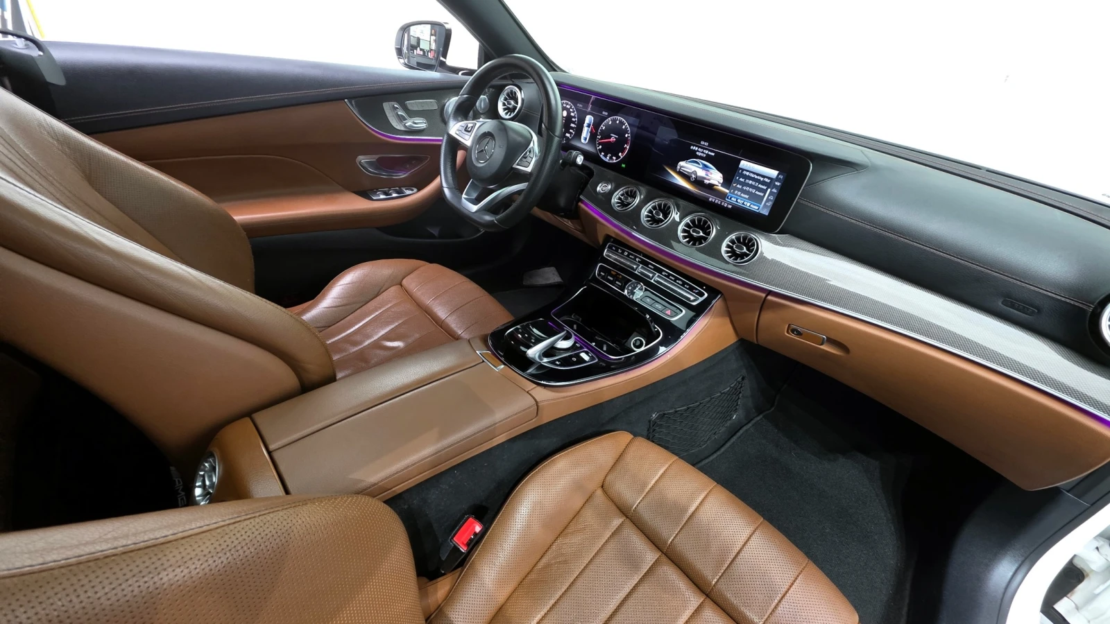 Mercedes-Benz E 400 4MATIC Coupe, снимка 7 - Автомобили и джипове - 55635688