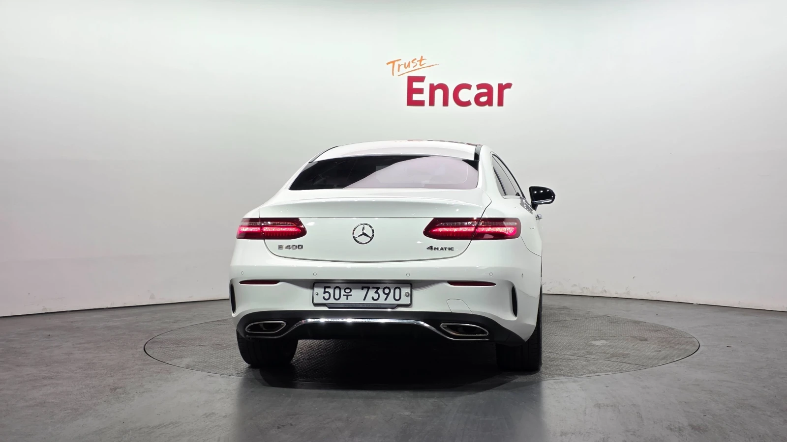 Mercedes-Benz E 400 4MATIC Coupe, снимка 4 - Автомобили и джипове - 55635688