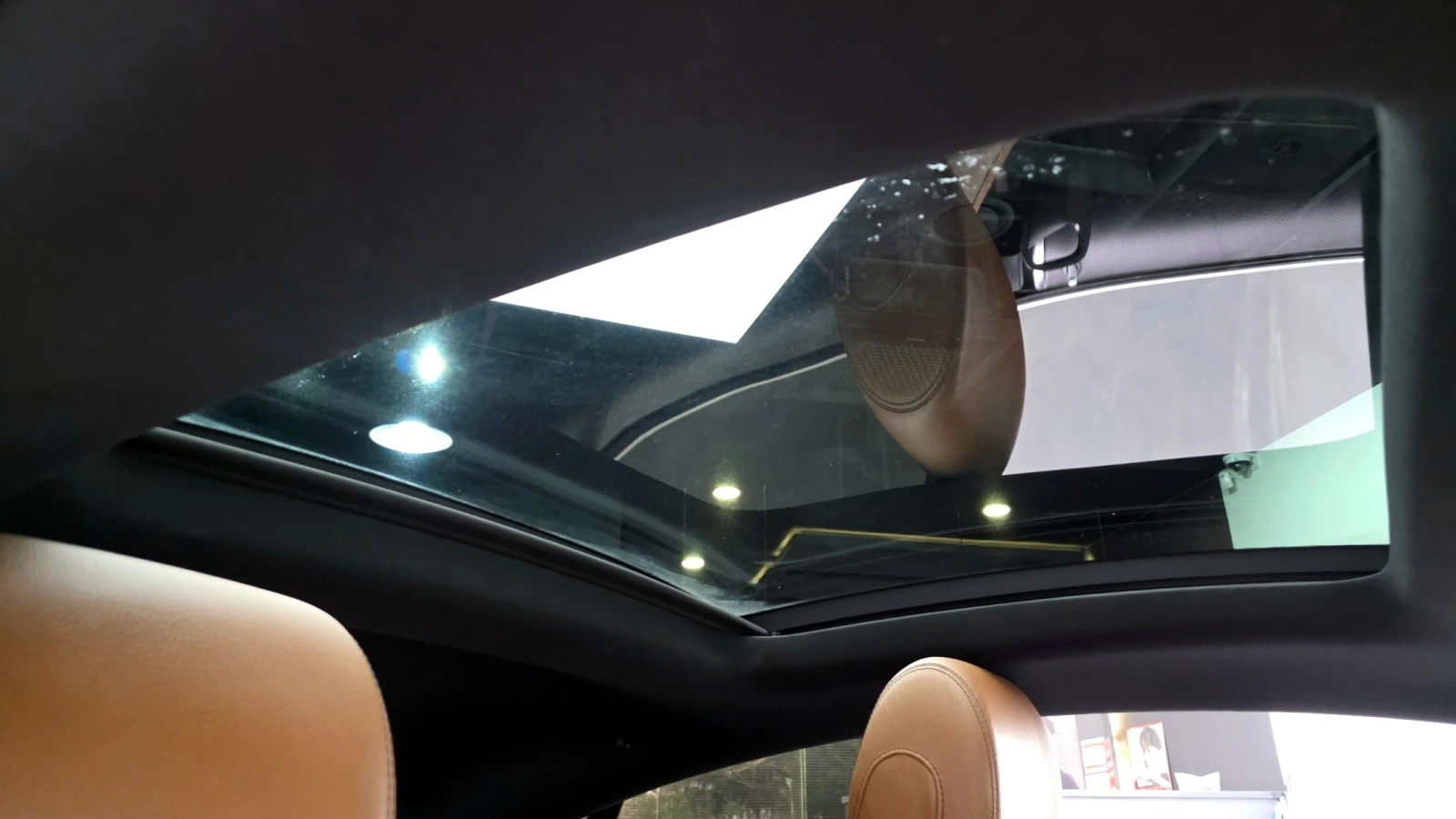 Mercedes-Benz E 400 4MATIC Coupe, снимка 15 - Автомобили и джипове - 55635688