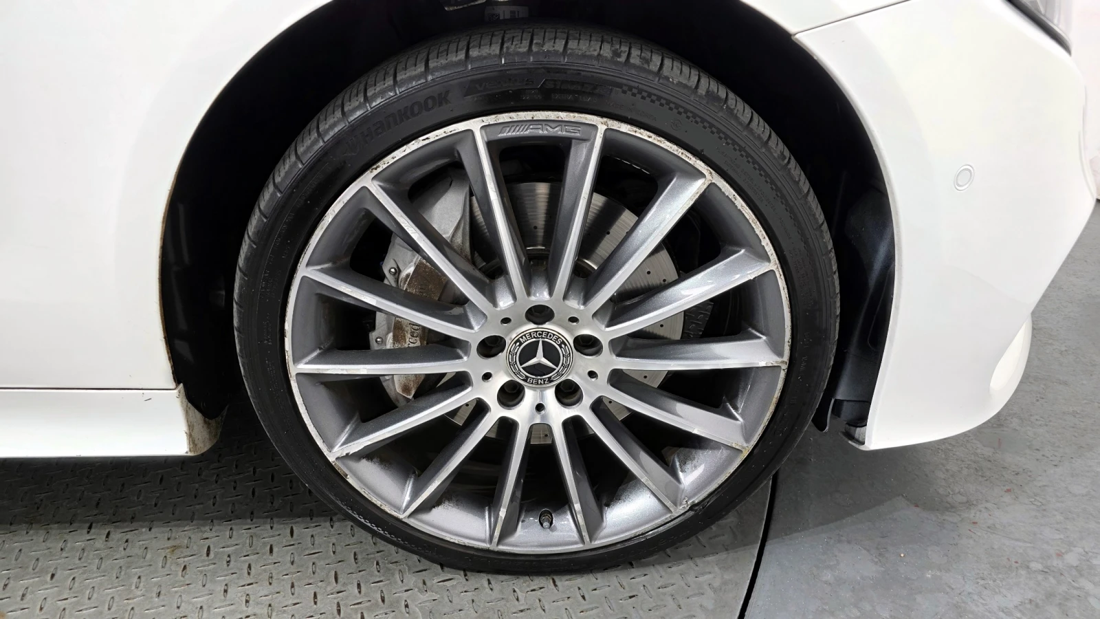 Mercedes-Benz E 400 4MATIC Coupe, снимка 5 - Автомобили и джипове - 55635688