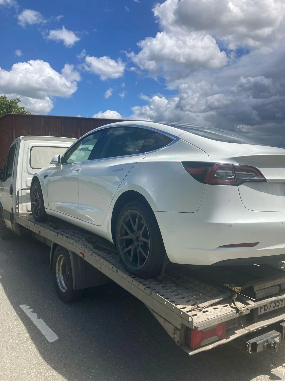 Tesla Model 3 SR+ , снимка 12 - Автомобили и джипове - 55629922