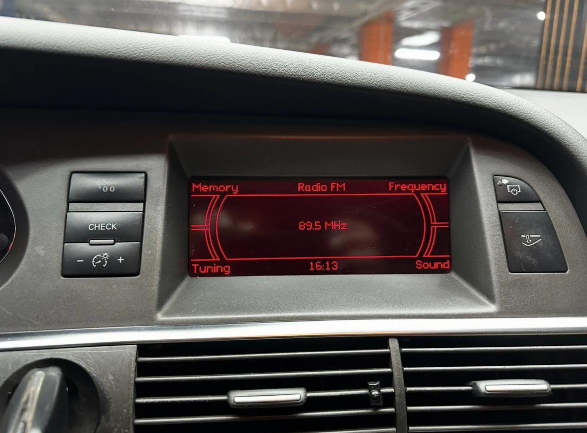 Audi A6 3.0d/Quattro, снимка 12 - Автомобили и джипове - 55702019