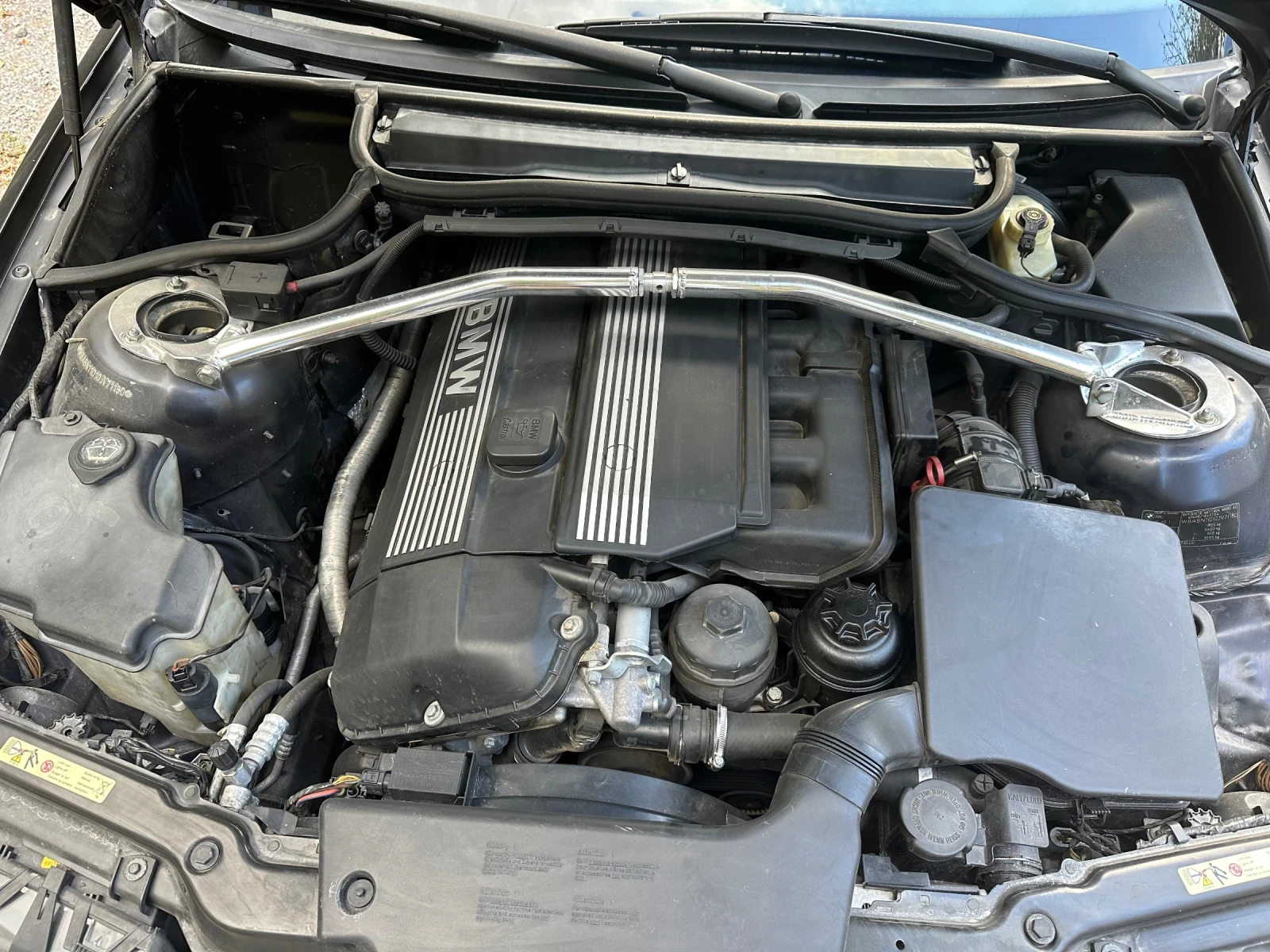 BMW 330, снимка 2 - Автомобили и джипове - 55892697