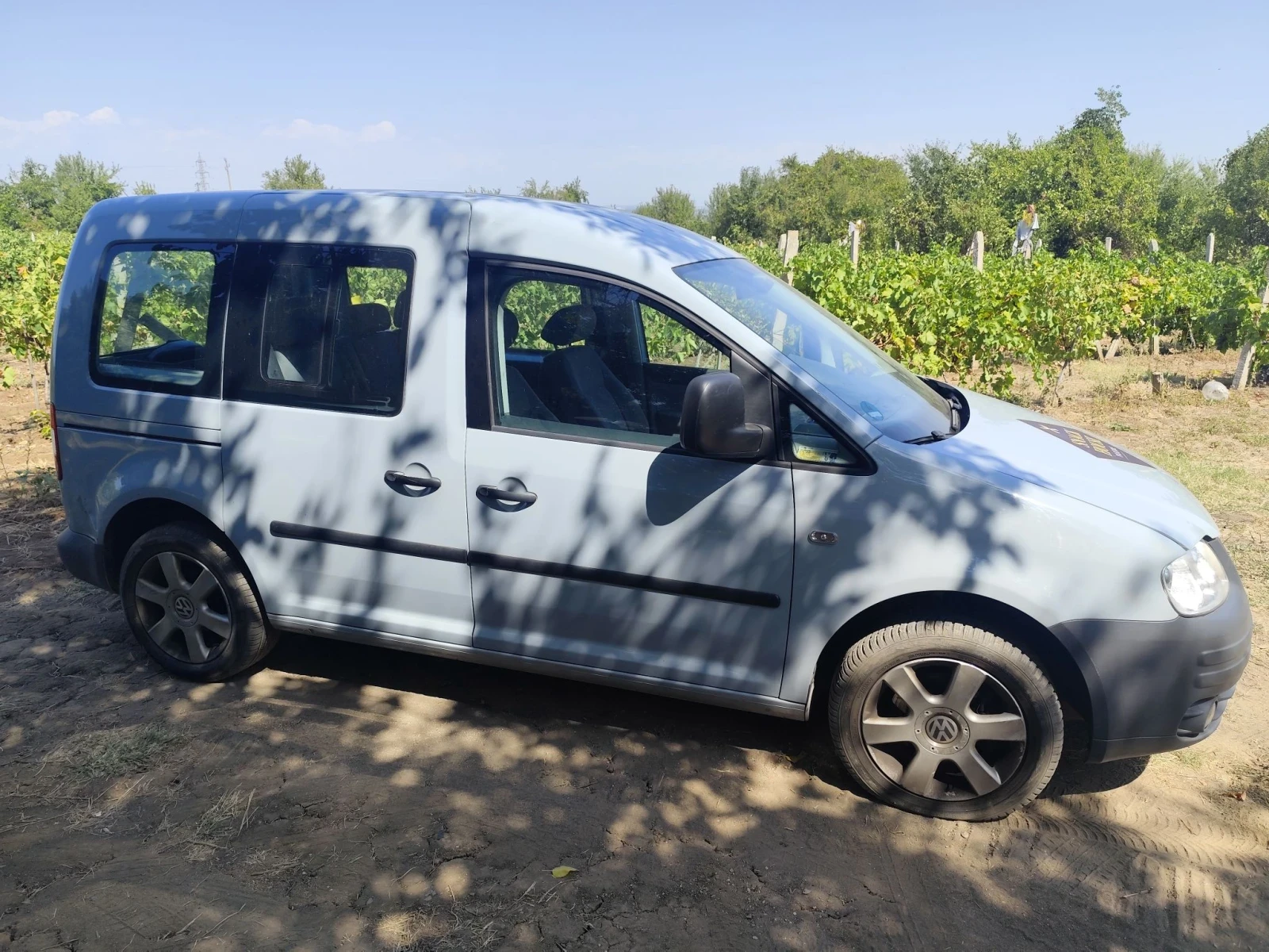VW Caddy Лайф, снимка 3 - Автомобили и джипове - 55925717