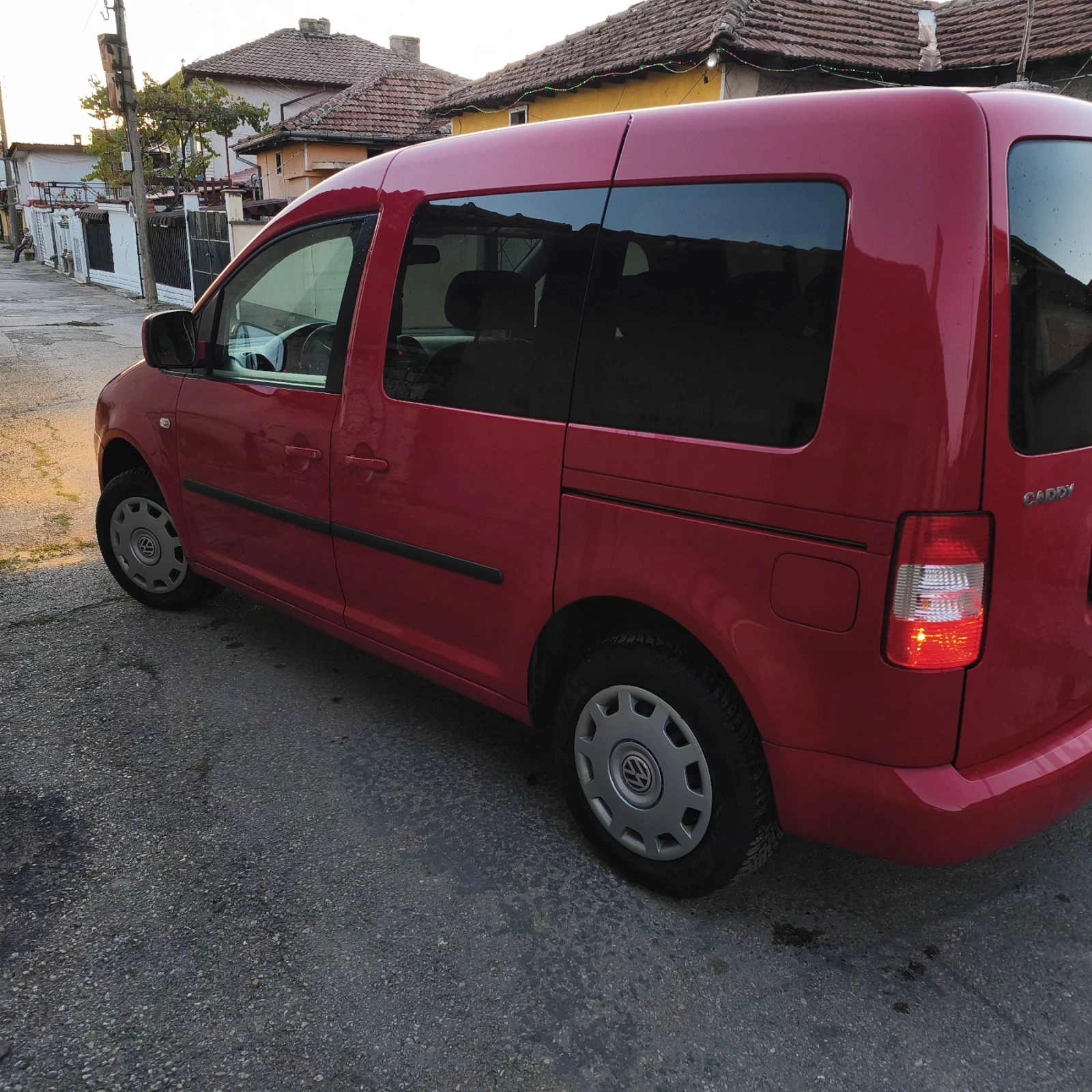 VW Caddy 1.6i 102 кс Става за Газ, снимка 6 - Автомобили и джипове - 56150663