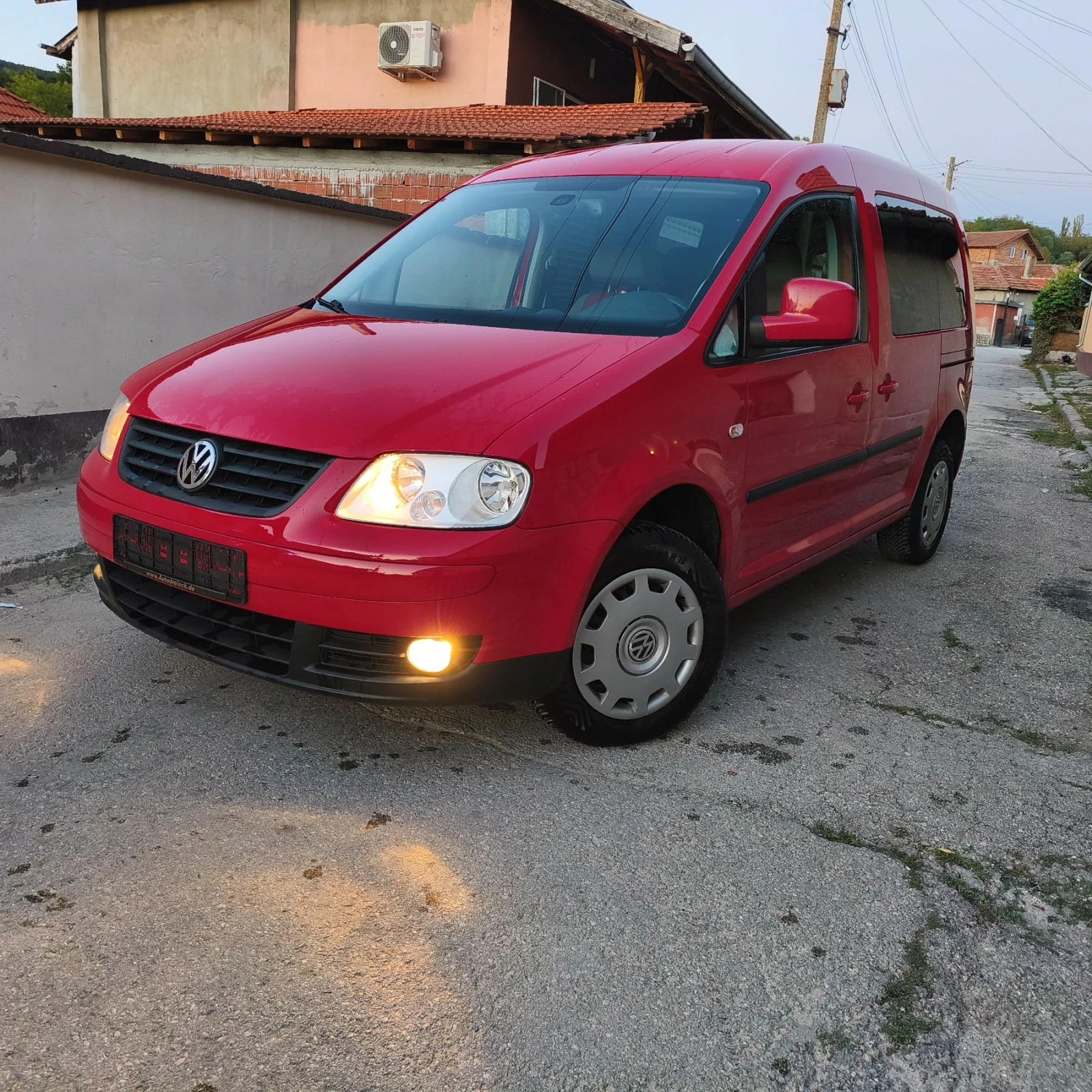 VW Caddy 1.6i 102 кс Става за Газ, снимка 2 - Автомобили и джипове - 56150663