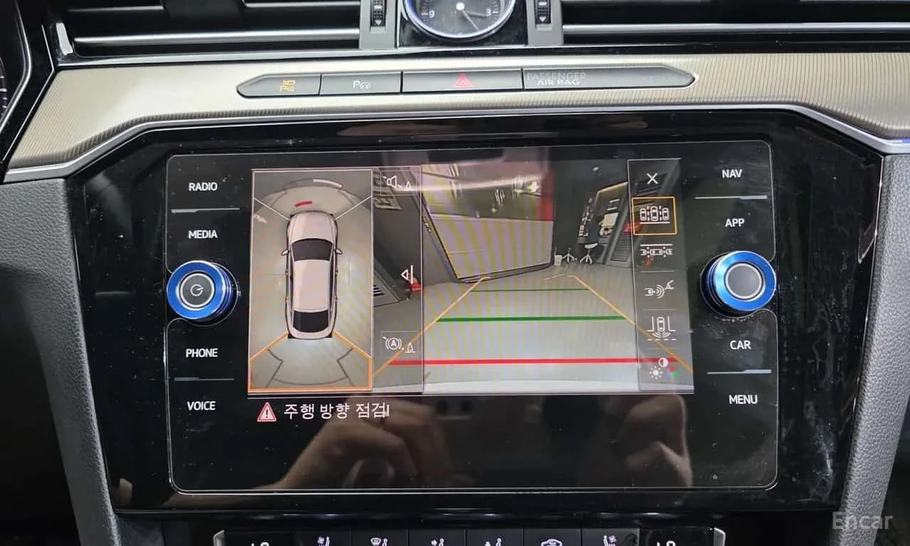 VW Arteon Prestige * Обдухване * Keyless * 360 * , снимка 15 - Автомобили и джипове - 56199145
