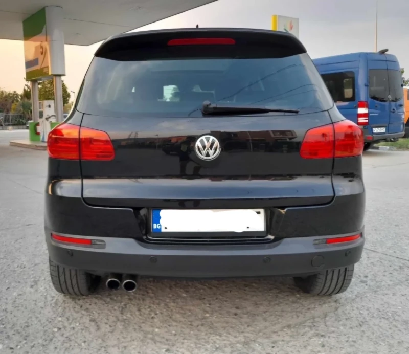 VW Tiguan Джип, снимка 6 - Автомобили и джипове - 47498578