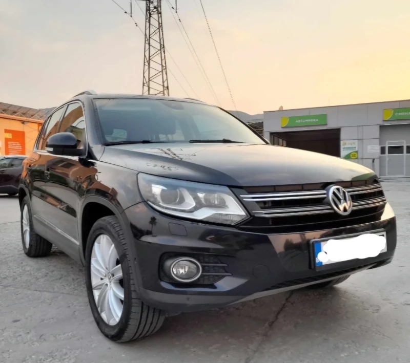 VW Tiguan Джип, снимка 1 - Автомобили и джипове - 47498578