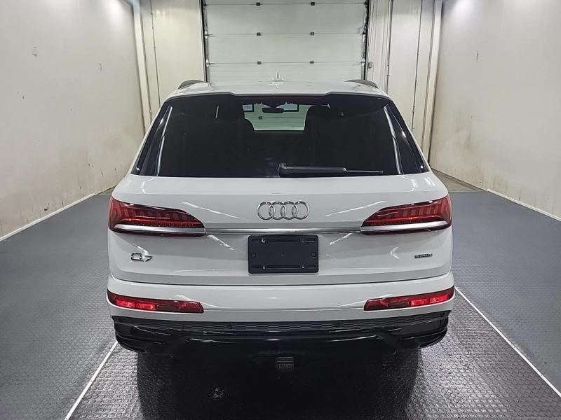 Audi Q7 Sline* BlackOptic* B&O* Distr* 360* Обдух* Пано* , снимка 7 - Автомобили и джипове - 52318047