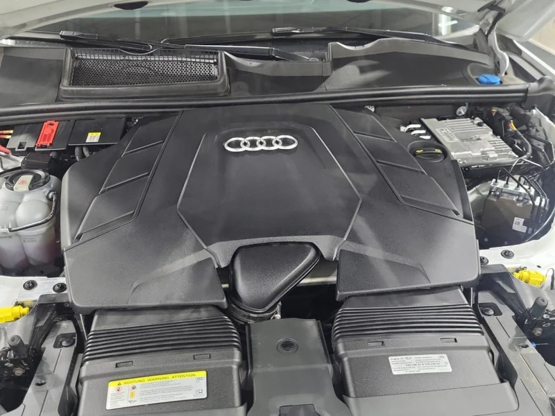 Audi Q7 Sline* BlackOptic* B&O* Distr* 360* Обдух* Пано* , снимка 15 - Автомобили и джипове - 52318047