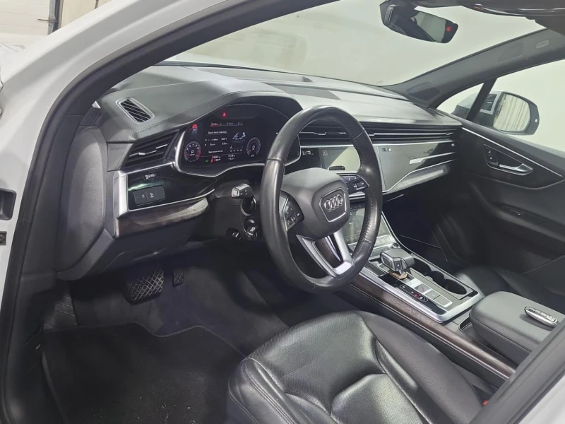 Audi Q7 Sline* BlackOptic* B&O* Distr* 360* Обдух* Пано* , снимка 10 - Автомобили и джипове - 52318047