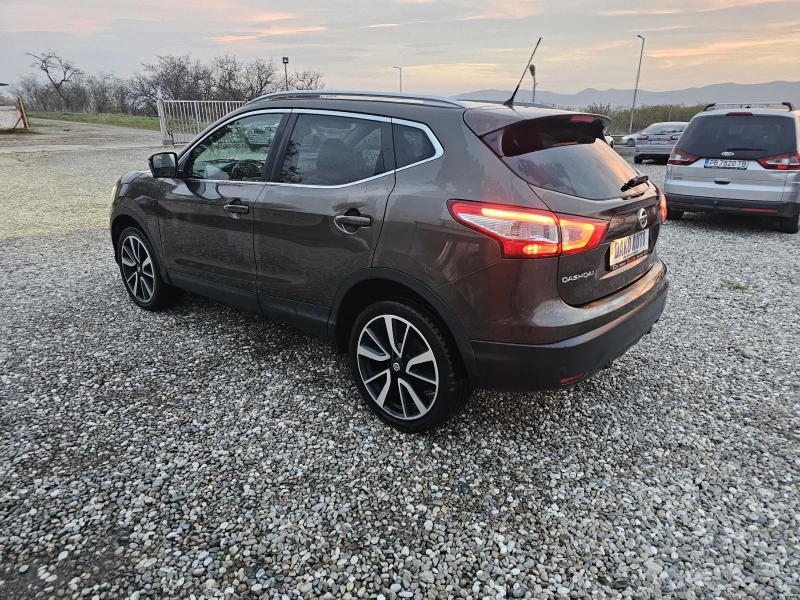 Nissan Qashqai 360 топ, снимка 5 - Автомобили и джипове - 52453270