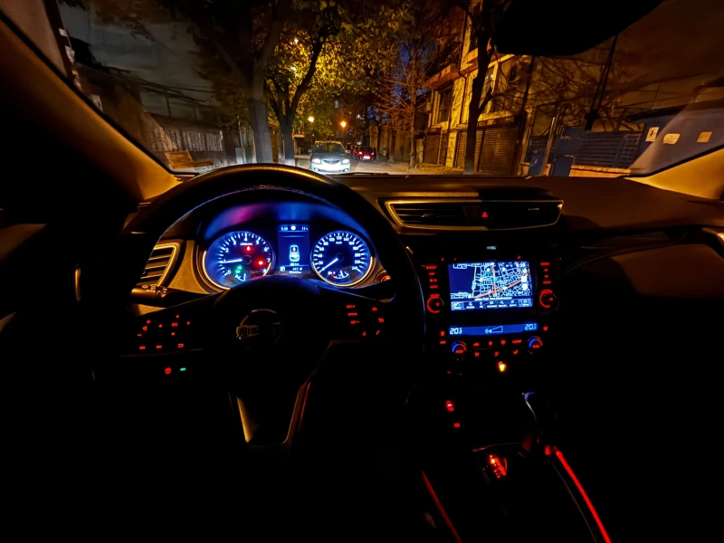 Nissan Qashqai j11, снимка 16 - Автомобили и джипове - 52790496