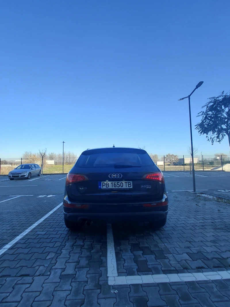 Audi Q5 2.0, снимка 4 - Автомобили и джипове - 52855585