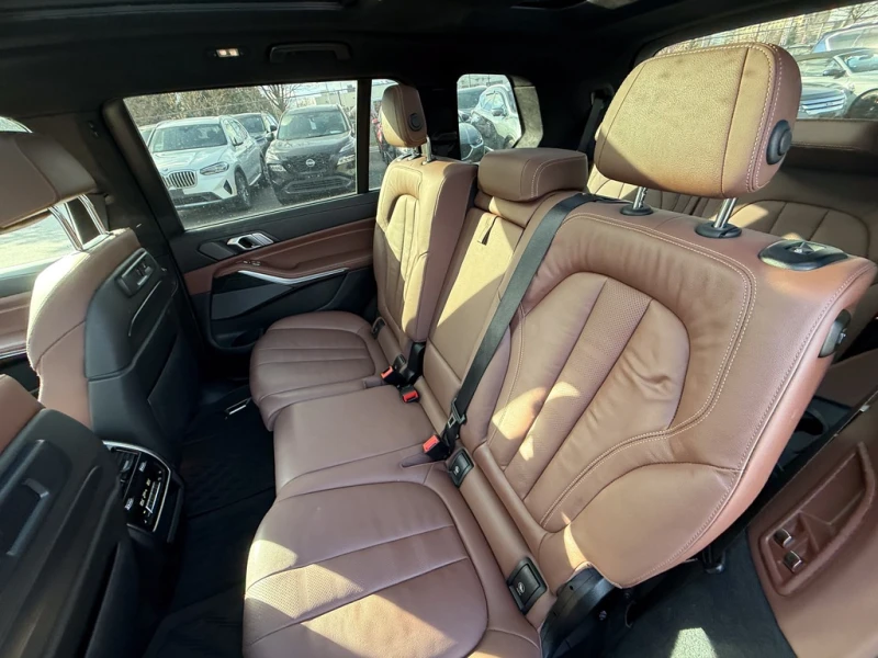 BMW X7 xDrive40i, С РЕГИСТРАЦИЯ&АВТО КРЕДИТ, снимка 8 - Автомобили и джипове - 53357499