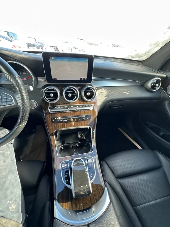 Mercedes-Benz GLC * 300 4MATIC Coupe * CARFAX * ЦЕНА ДО БГ - изображение 9