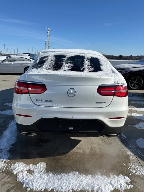 Mercedes-Benz GLC * 300 4MATIC Coupe * CARFAX * ЦЕНА ДО БГ - изображение 5