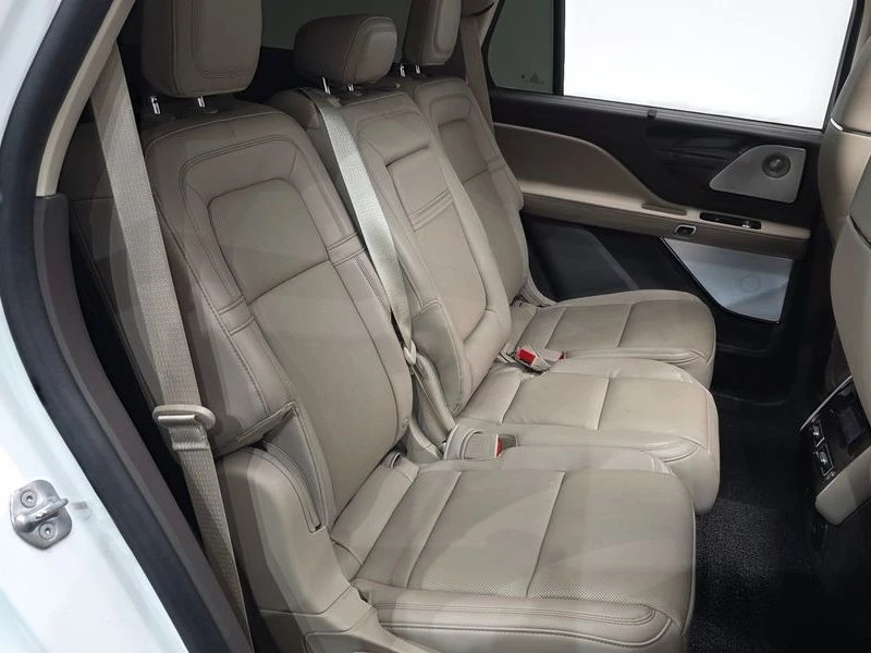Lincoln Aviator 3.0 C Automatic, снимка 11 - Автомобили и джипове - 55787664