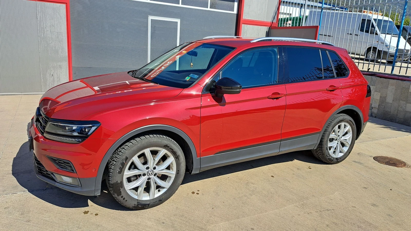 VW Tiguan  - изображение 3