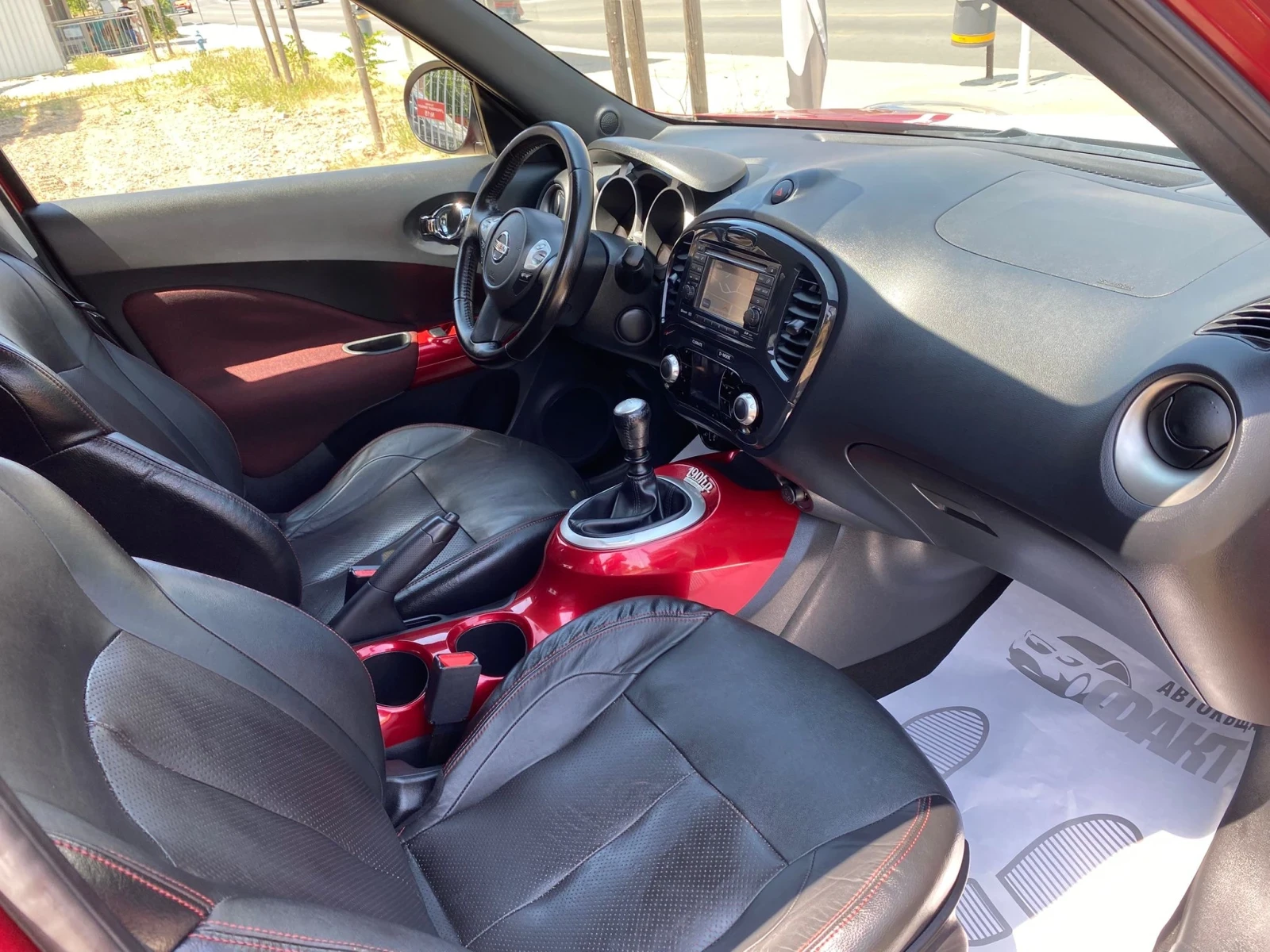 Nissan Juke 1.6i/РЕАЛНИ КМ ! ! !  - изображение 10