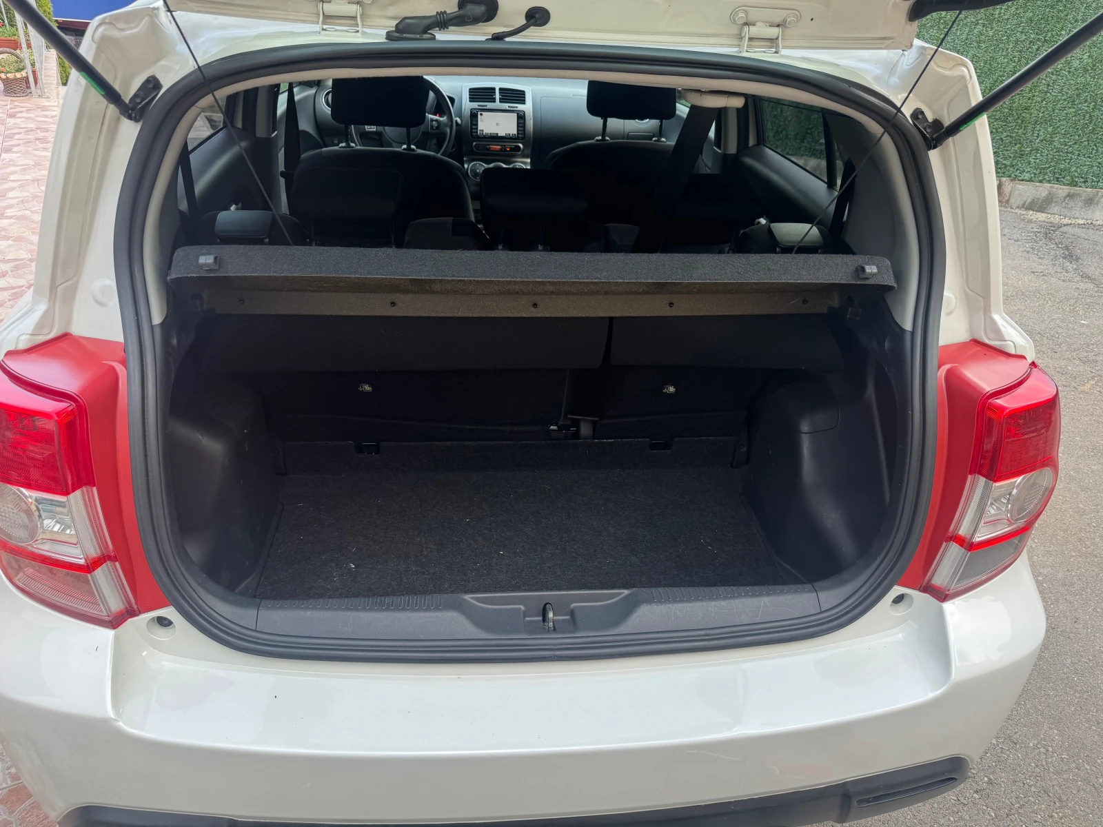 Toyota Urban Cruiser 1.4D4D 4x4 - изображение 8