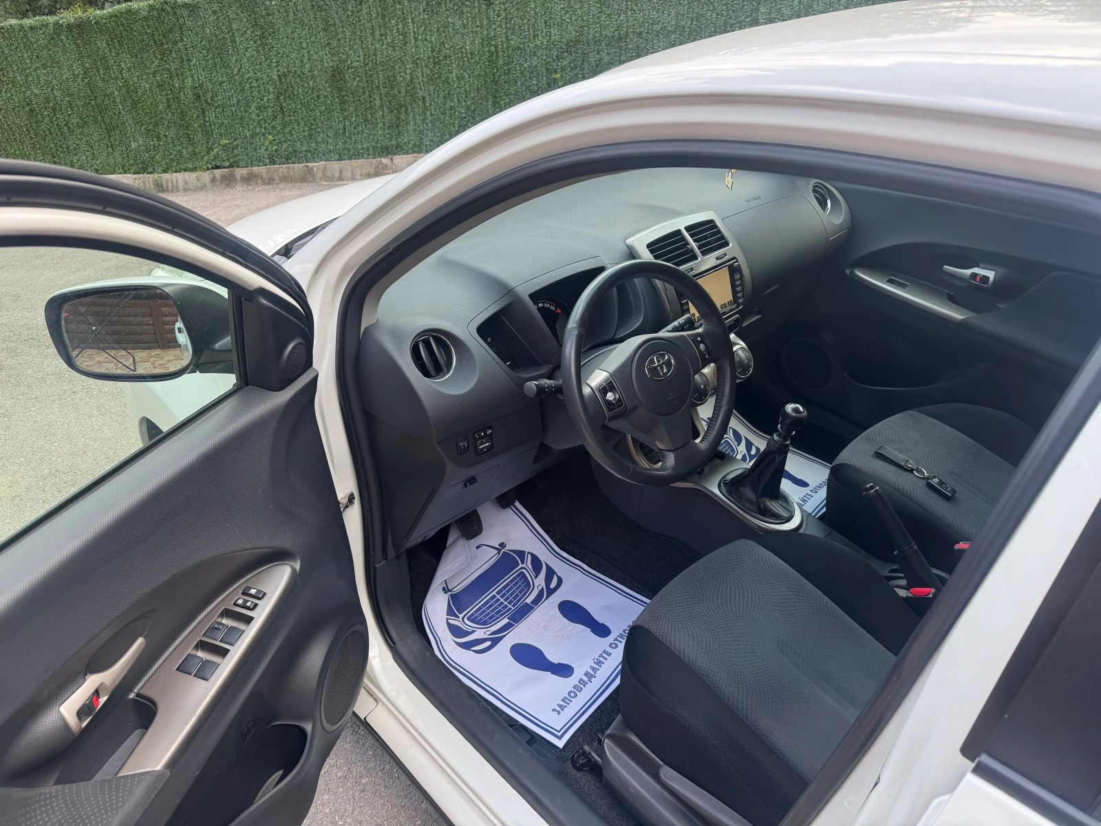 Toyota Urban Cruiser 1.4D4D 4x4 - изображение 5