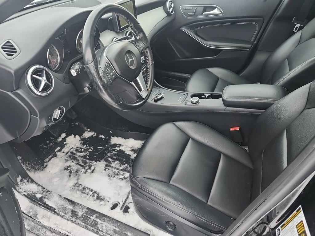 Mercedes-Benz GLA 250 * CARFAX * ФИНАНСИРАНЕ  - изображение 5