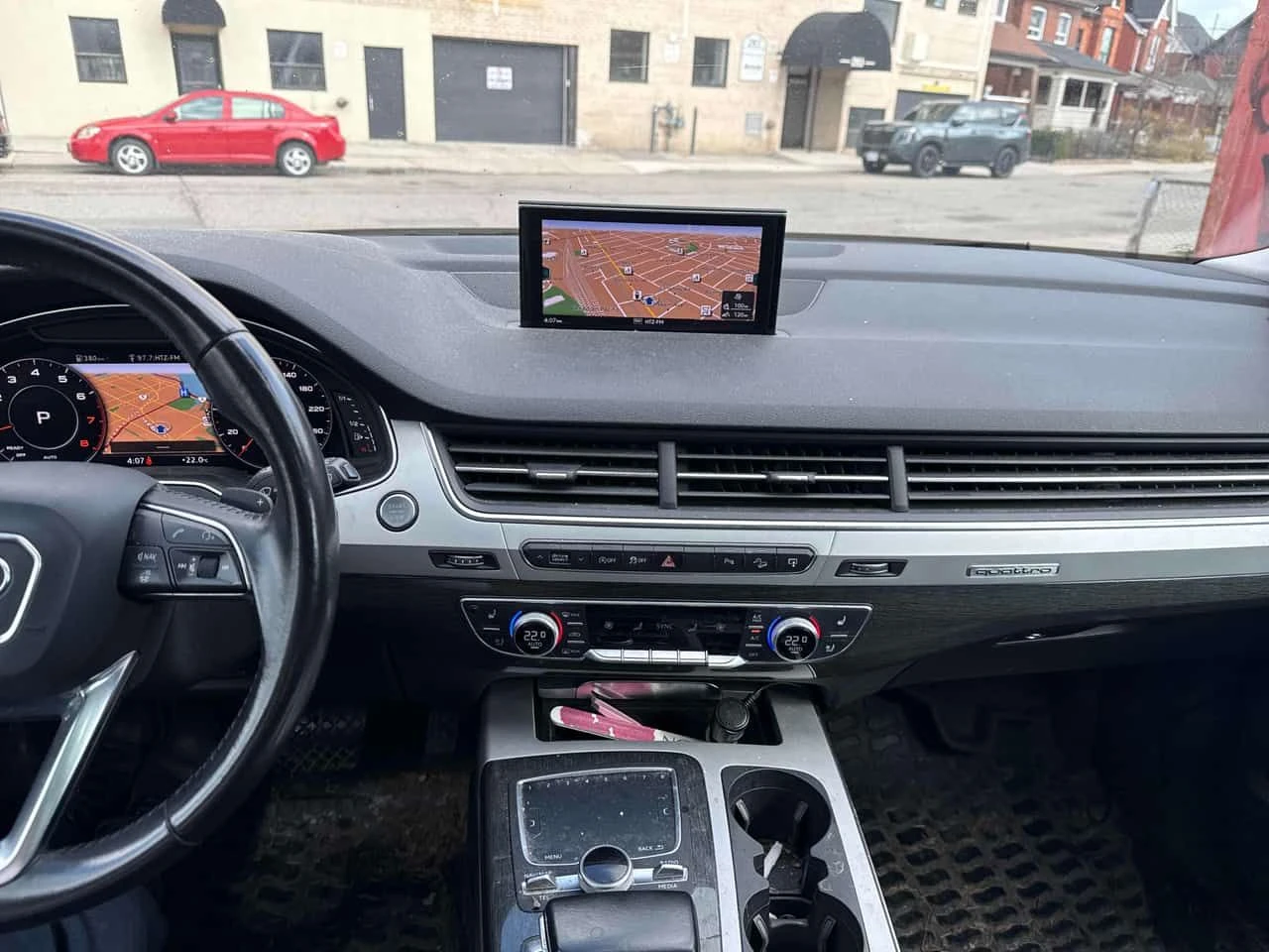 Audi Q7 Technik/BOSE/ПАНОРАМА/ОБДУХВАНЕ/360, снимка 10 - Автомобили и джипове - 55068764