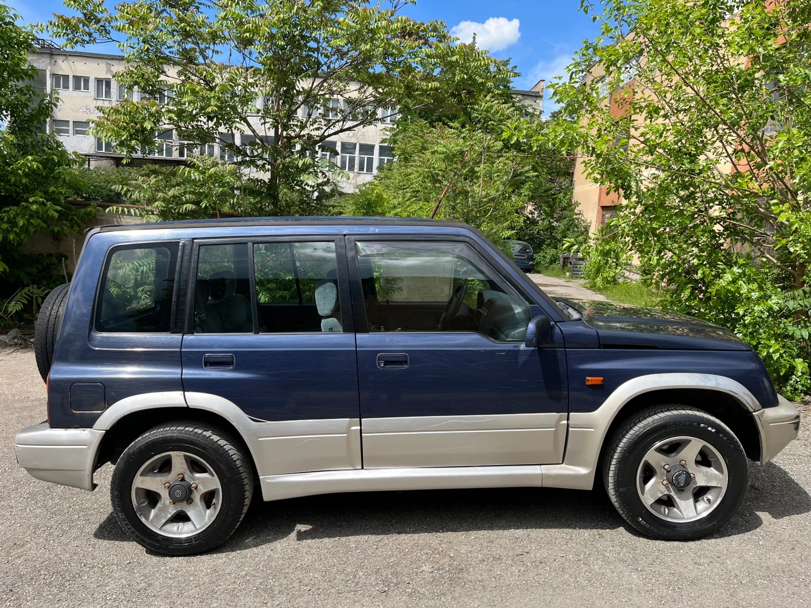 Suzuki Vitara 2.0 V6 климатик , теглич, снимка 6 - Автомобили и джипове - 55160908