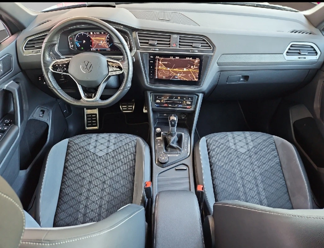 VW Tiguan 2.0 TDI R -Line 4Motion ШВЕЙЦАРИЯ  , снимка 3 - Автомобили и джипове - 55559310