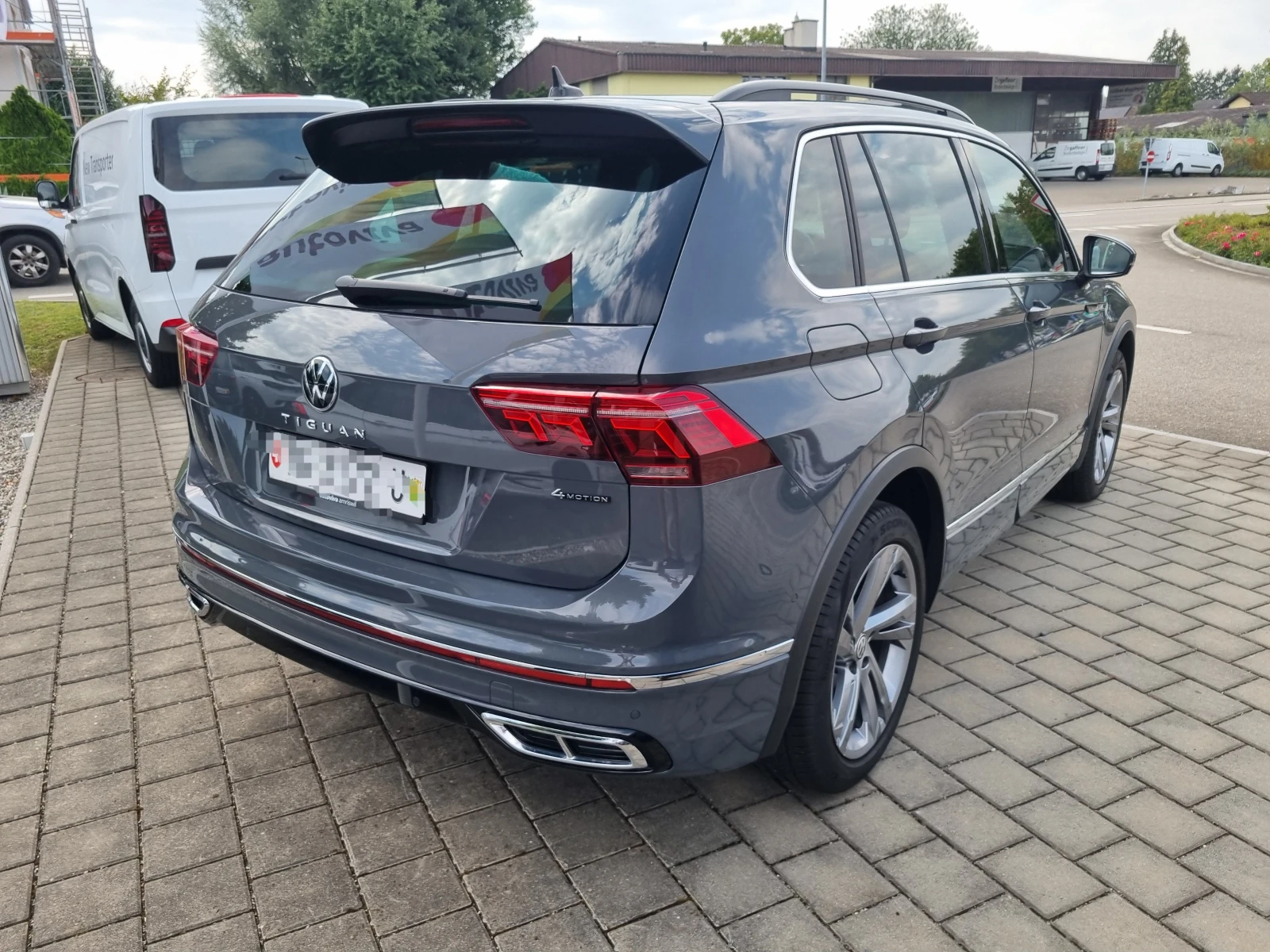 VW Tiguan 2.0 TDI R -Line 4Motion ШВЕЙЦАРИЯ  , снимка 2 - Автомобили и джипове - 55559310