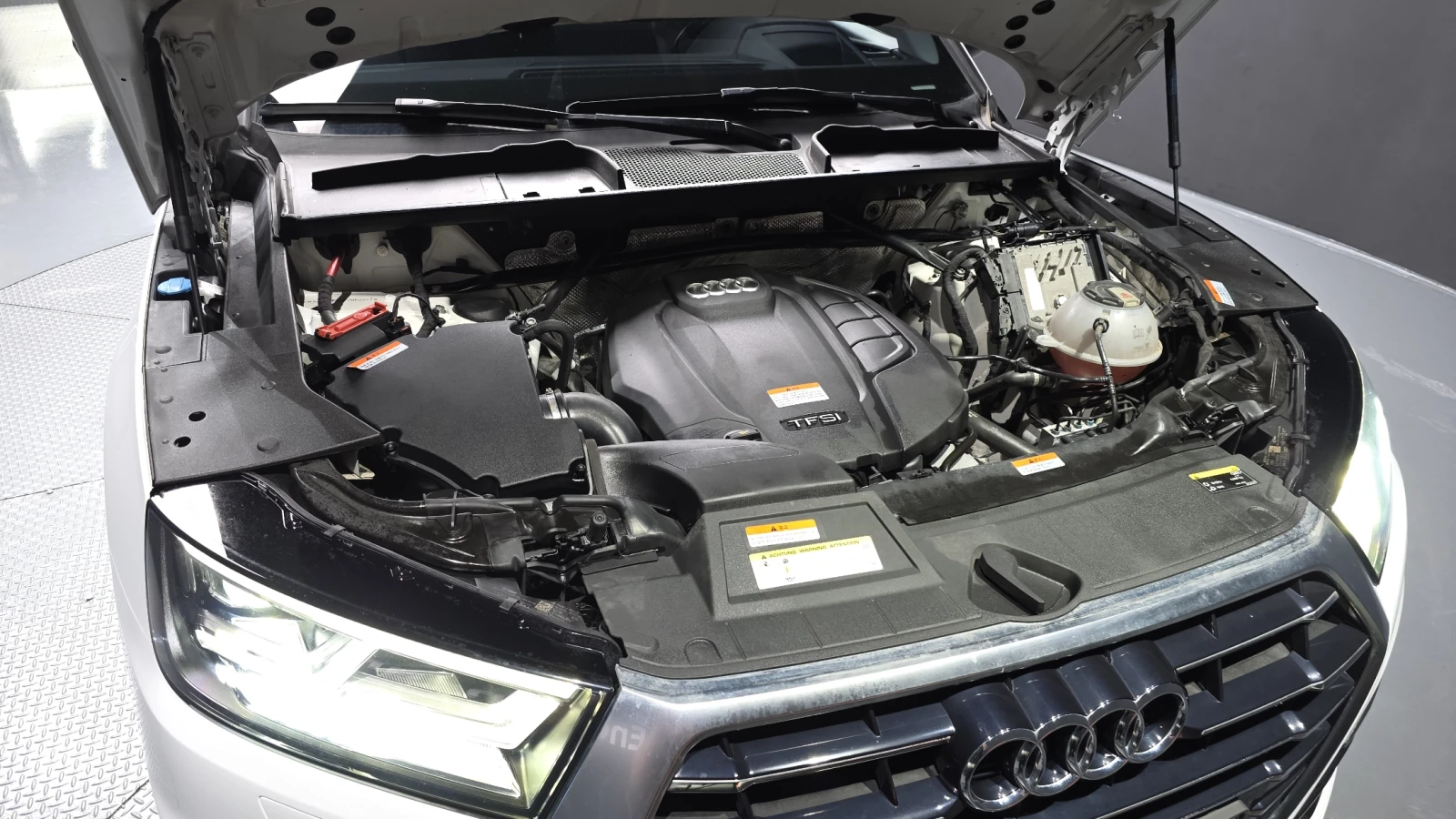 Audi Q5 45 TFSI quattro* HUD* ЕЛ. БАГАЖНИК* КРАЙНА ЦЕНА, снимка 6 - Автомобили и джипове - 56133720