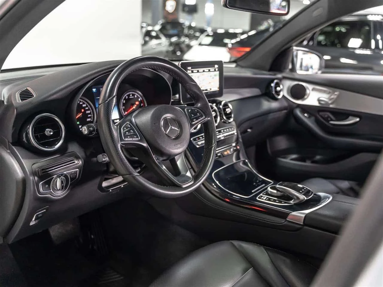 Mercedes-Benz GLC 300 * 300| Coupe| AMG Package| Accident Free* �������� | Mobile.bg � ����������� 5
