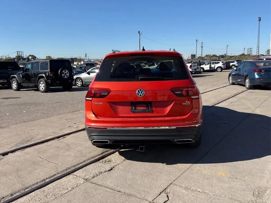 VW Tiguan, снимка 3 - Автомобили и джипове - 56685700