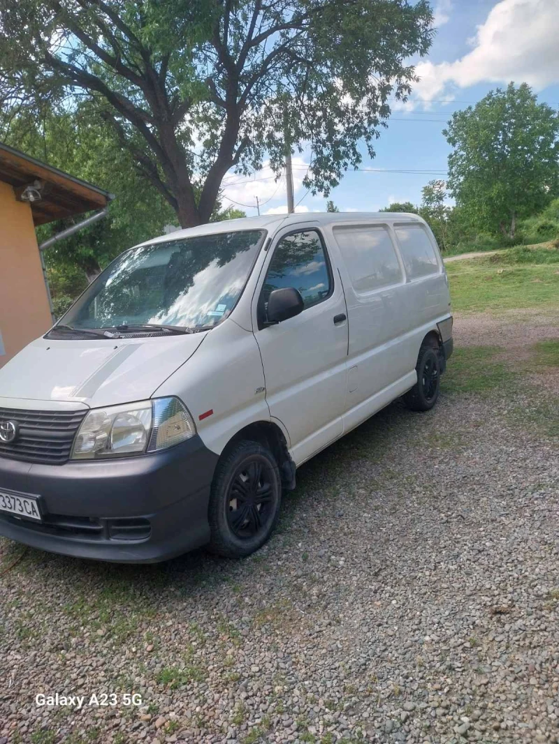 Toyota Hiace 2.5, снимка 3 - Бусове и автобуси - 52682135