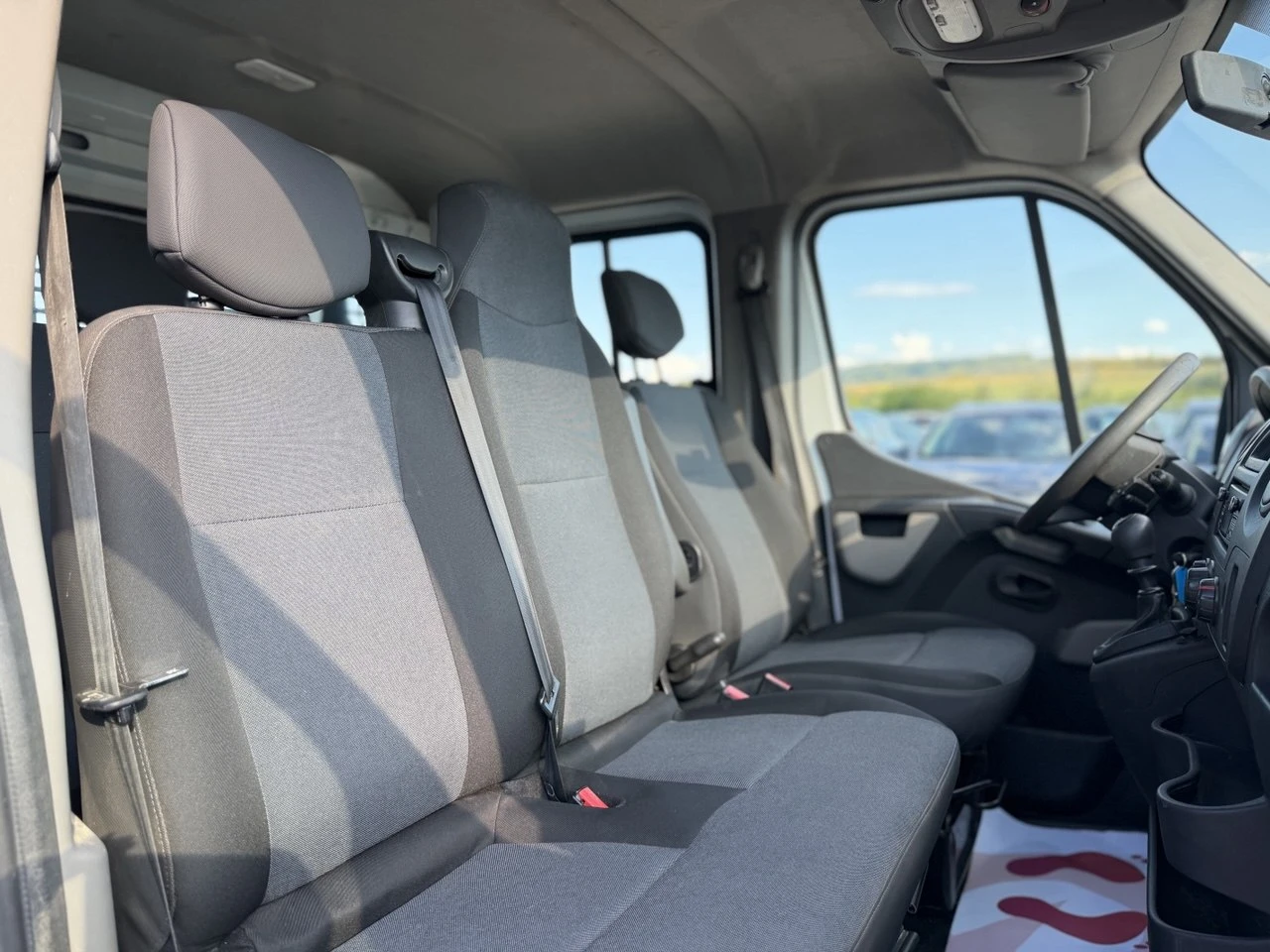 Renault Master 2.3dCi KLIMA 7MЕСТА, снимка 15 - Бусове и автобуси - 55954844